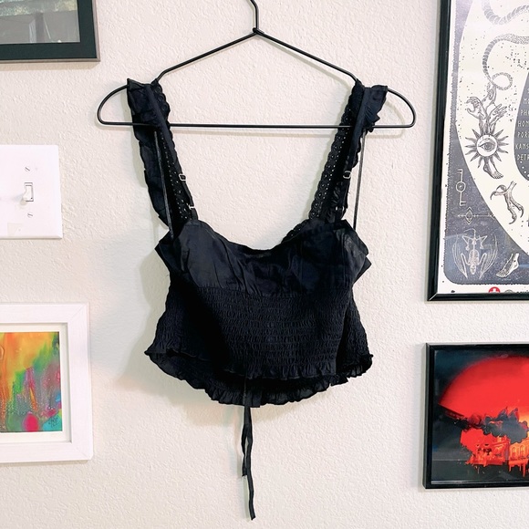 Urban Outfitters Frilly Ruffle Cami w/Buttons - Picture 4 of 4